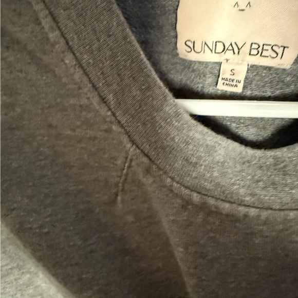 Sunday Best Bloom Cropped Sweatshirt Tee Gray Graphic Short Sleeve Top - Picture 3 of 4